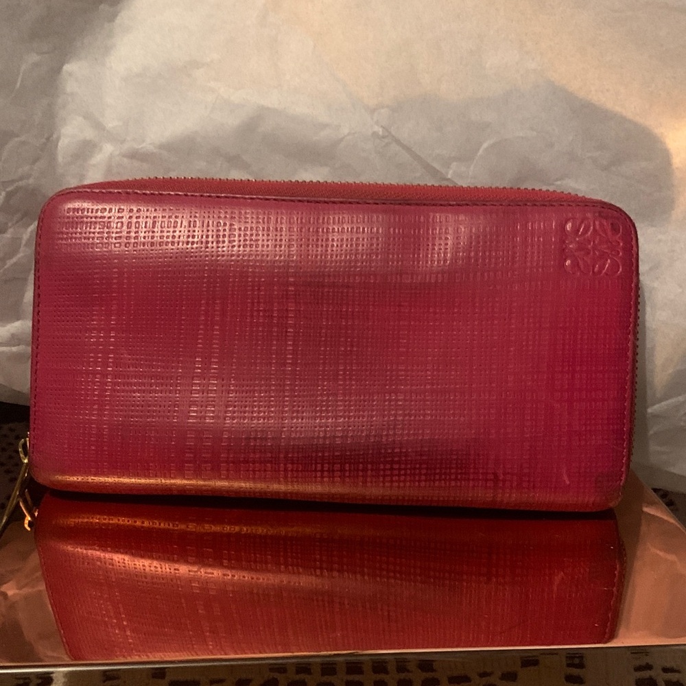 Loewe Raspberry Textured Zip Wallet